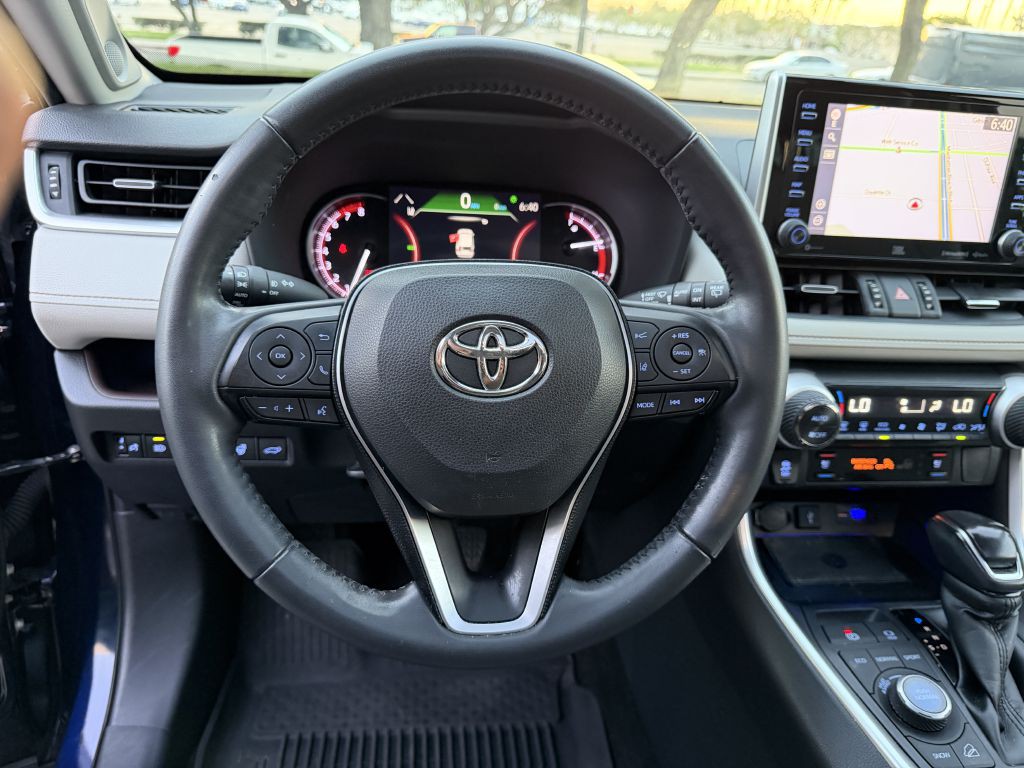 2020 Toyota Rav4 Image 17
