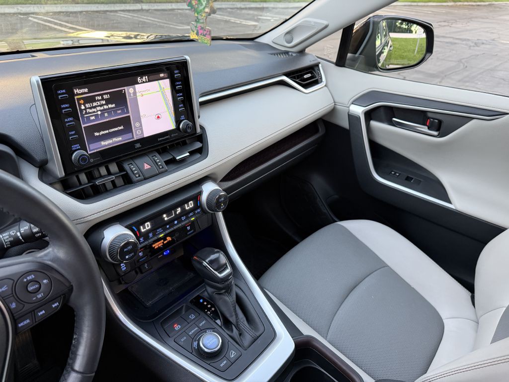 2020 Toyota Rav4 Image 21