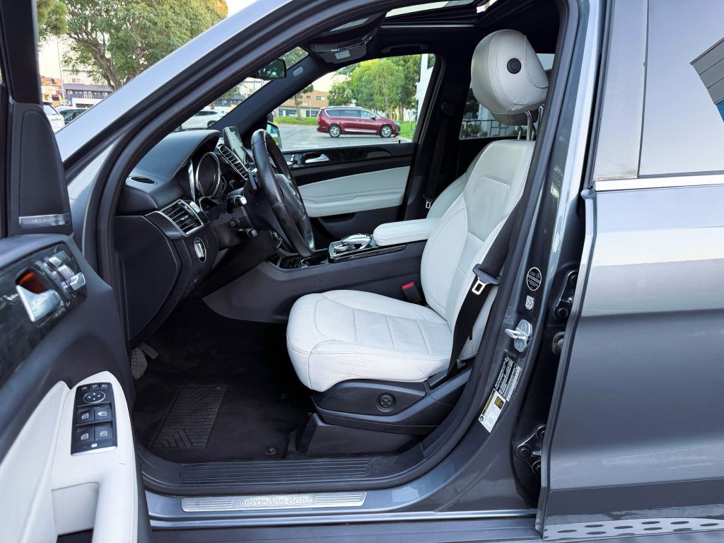 2017 Mercedes-Benz GLE-Class Image 8
