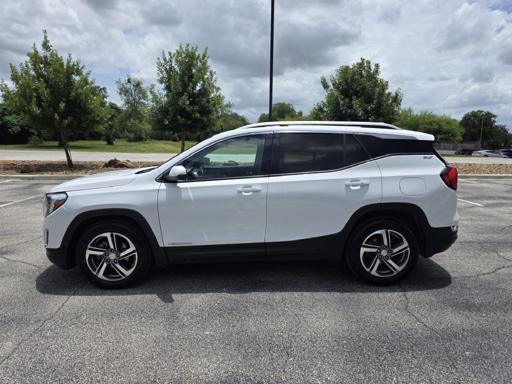 2020 GMC Terrain Image 3