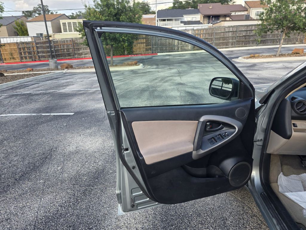 2008 Toyota Rav4 Image 10