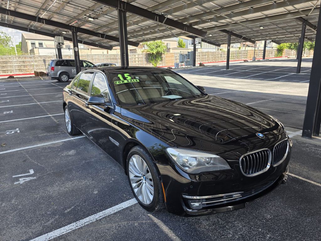 2015 BMW 7 Series Image 8