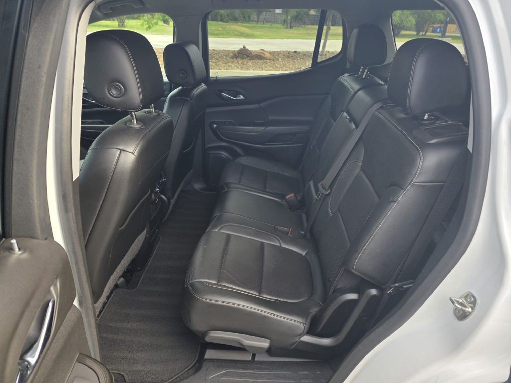 2020 GMC Acadia Image 13