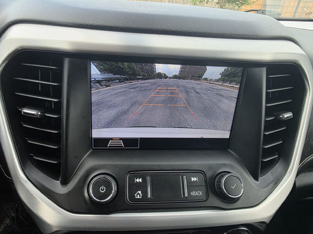 2020 GMC Acadia Image 17