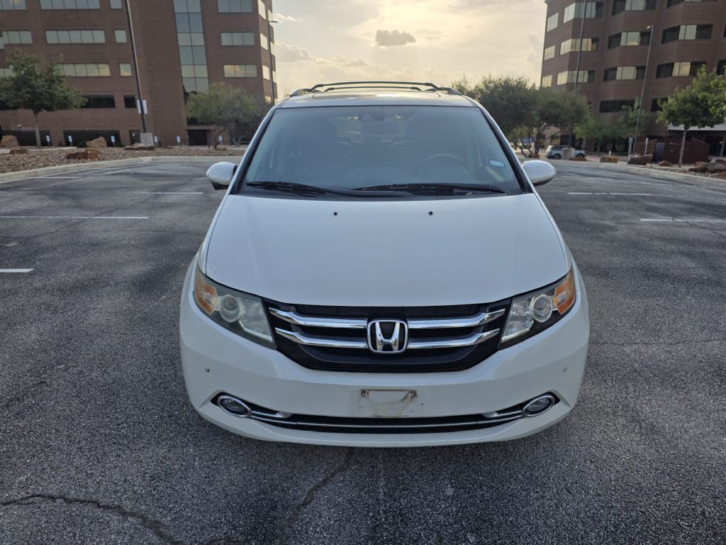2014 Honda Odyssey Image 2