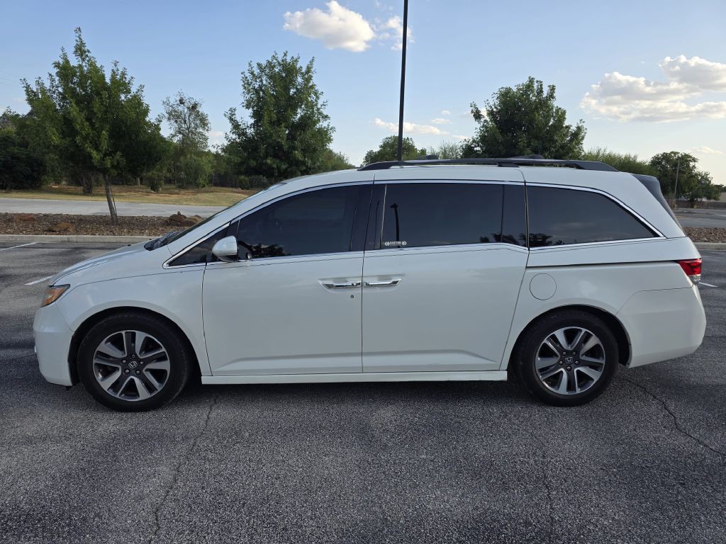 2014 Honda Odyssey Image 3