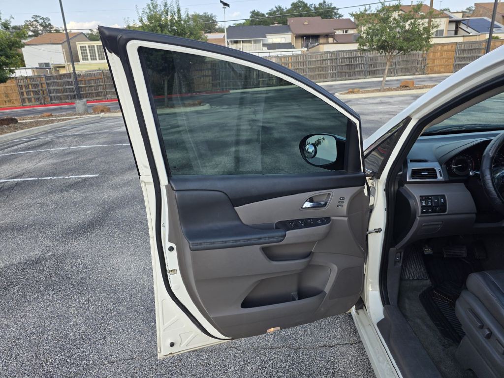 2014 Honda Odyssey Image 10