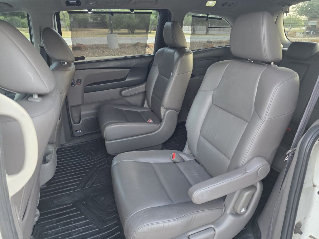 2014 Honda Odyssey Image 12