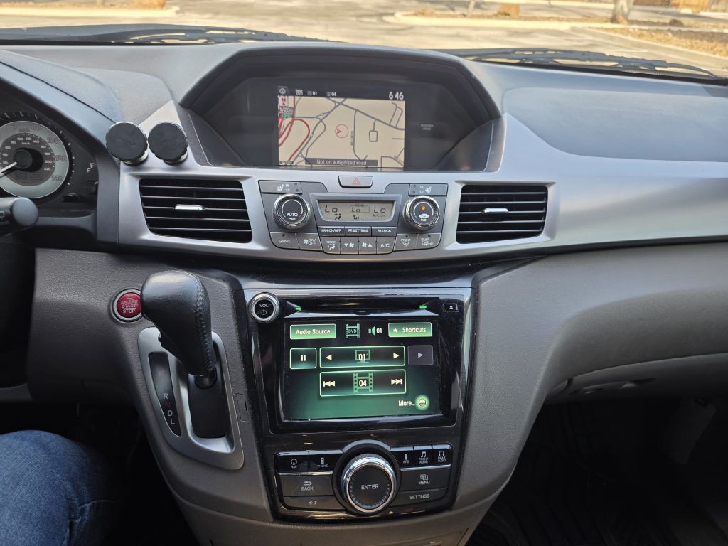 2014 Honda Odyssey Image 17