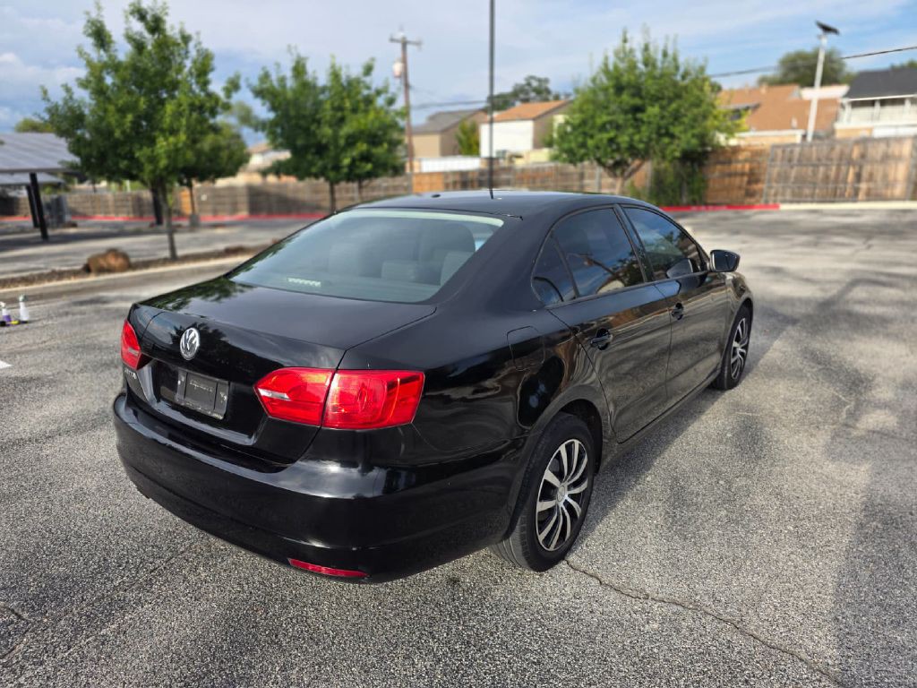 2012 Volkswagen Jetta Image 7