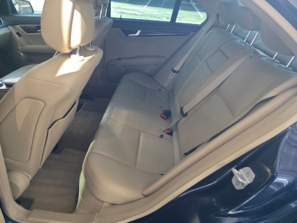 2013 Mercedes-Benz C-Class Image 13