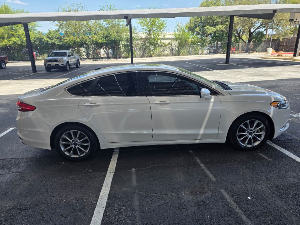2017 Ford Fusion Image 8