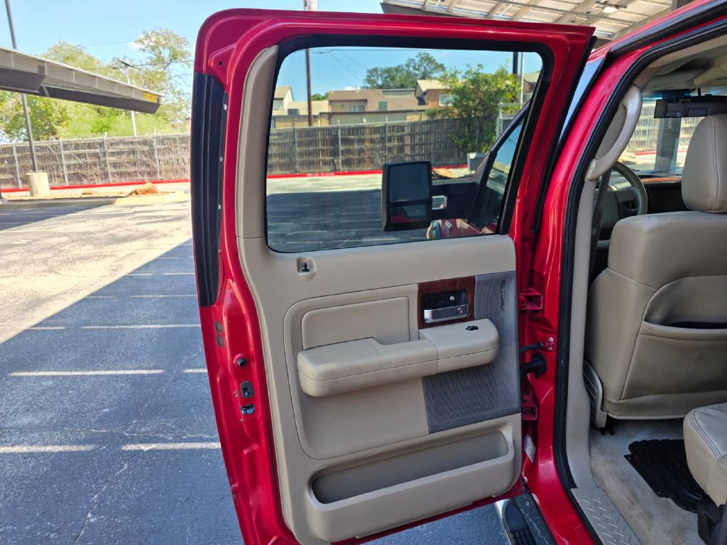 2005 Ford F-150 Image 12