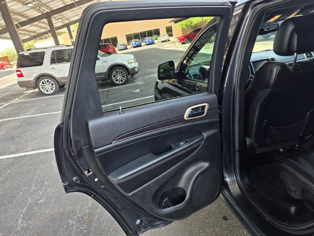 2014 Jeep Grand Cherokee Image 12