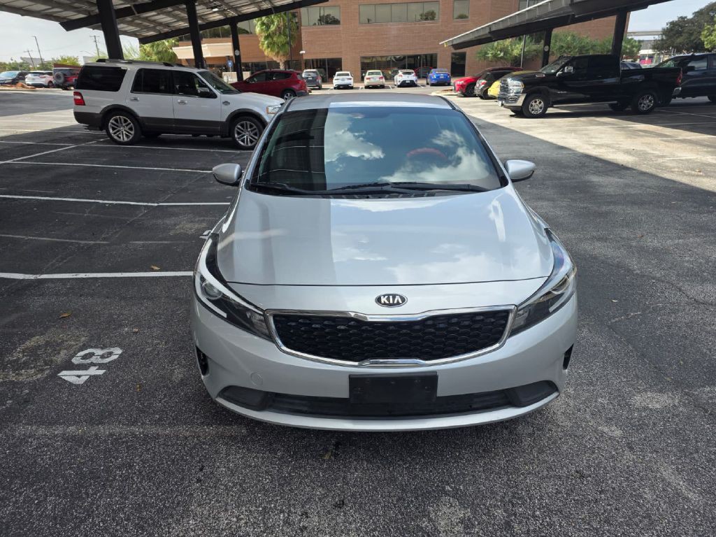 2018 Kia Forte Image 2
