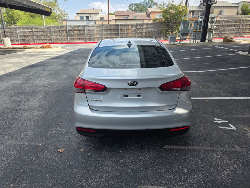 2018 Kia Forte Image 5