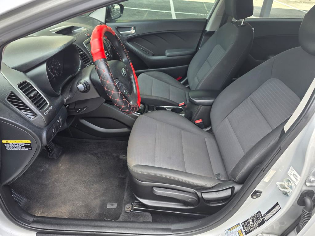 2018 Kia Forte Image 11