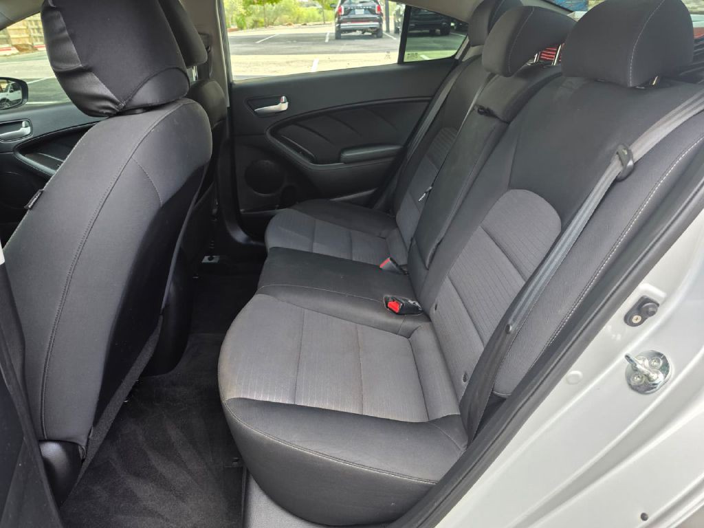 2018 Kia Forte Image 13