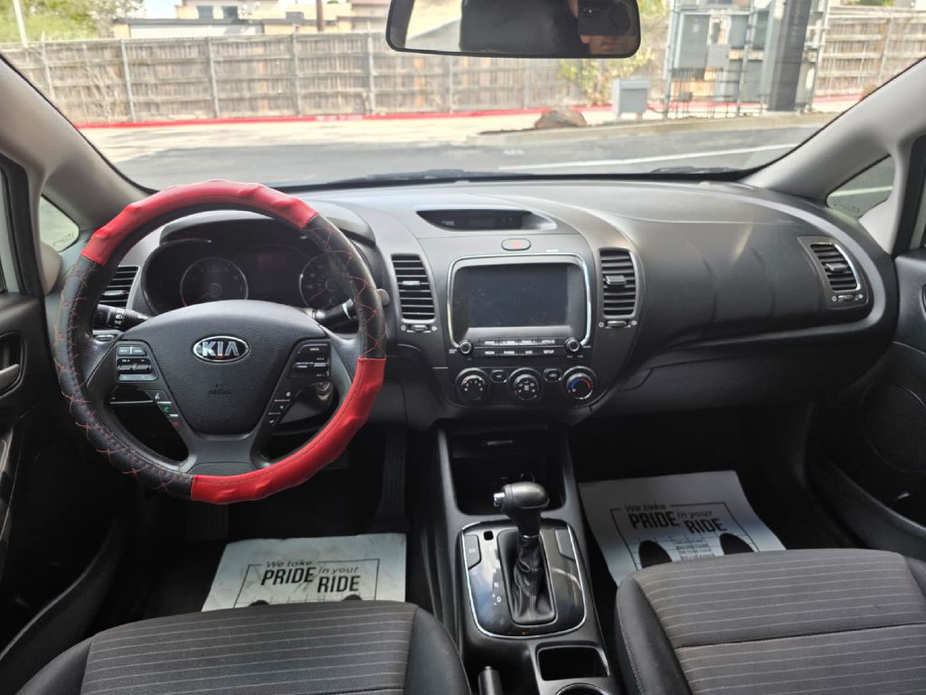 2018 Kia Forte Image 14