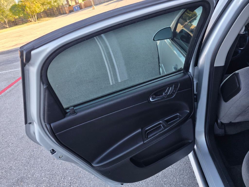 2013 Chevrolet Impala Image 12