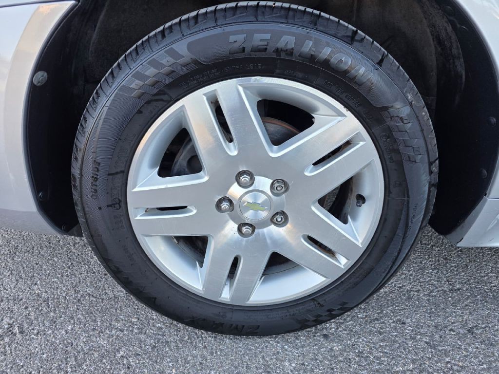 2013 Chevrolet Impala Image 16