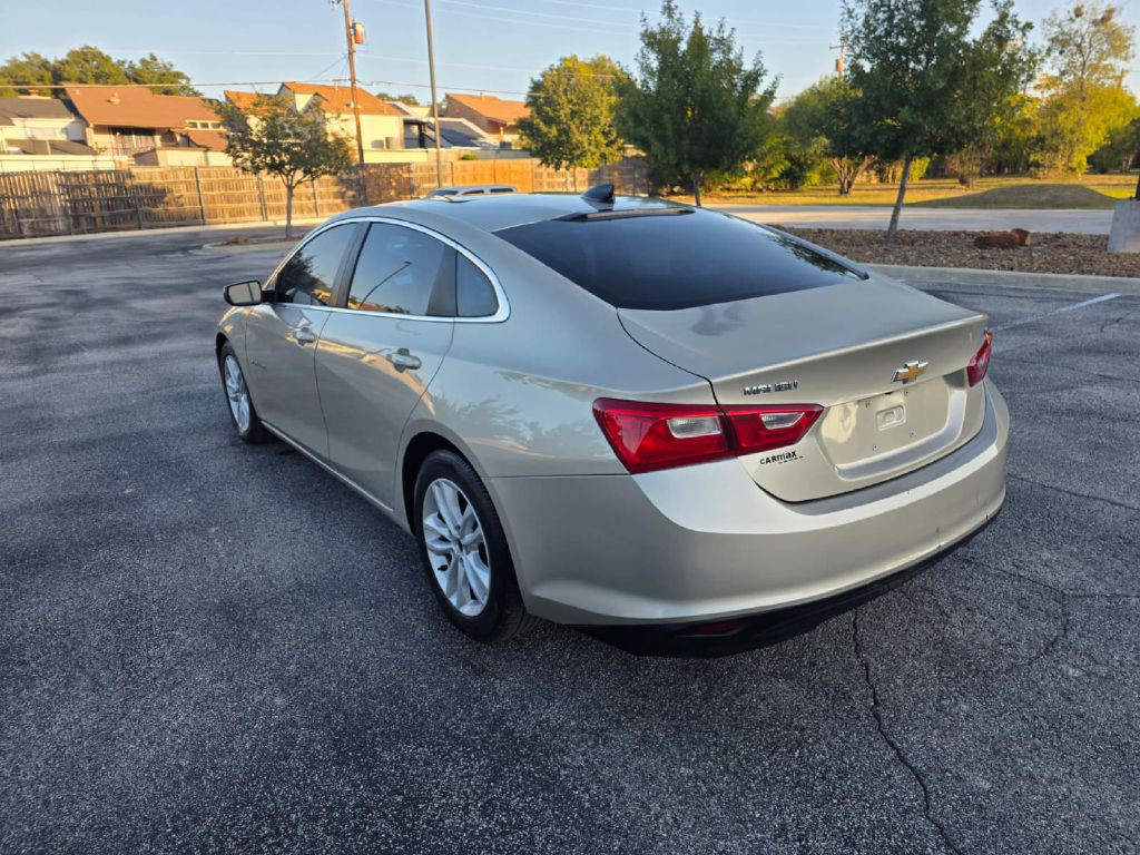 2016 Chevrolet Malibu Image 4