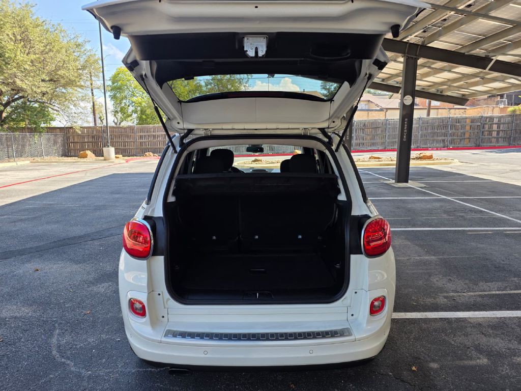 2014 FIAT 500L Image 6