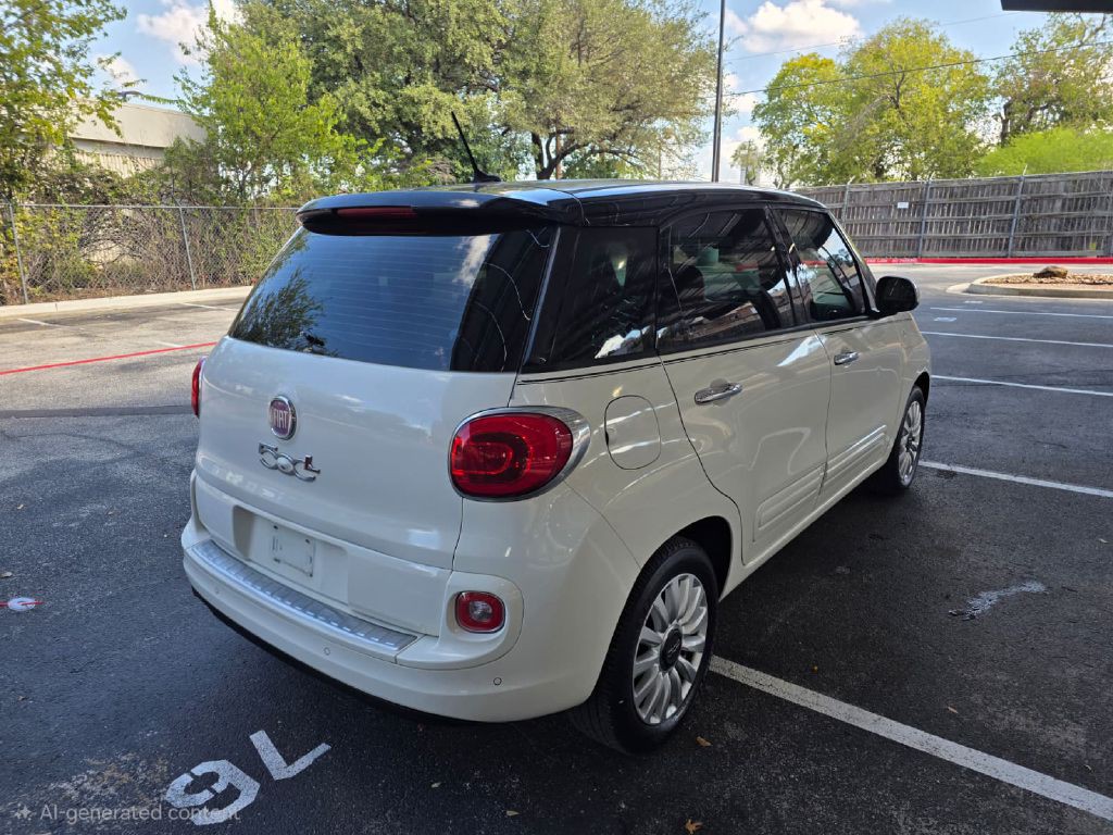 2014 FIAT 500L Image 7
