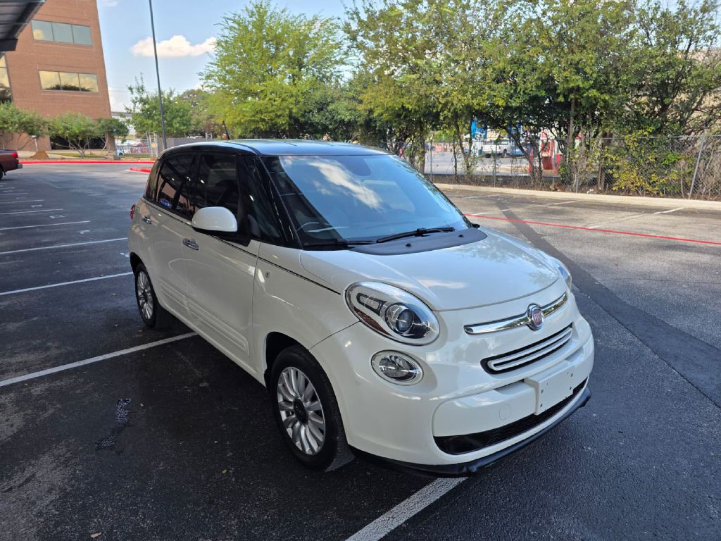 2014 FIAT 500L Image 9