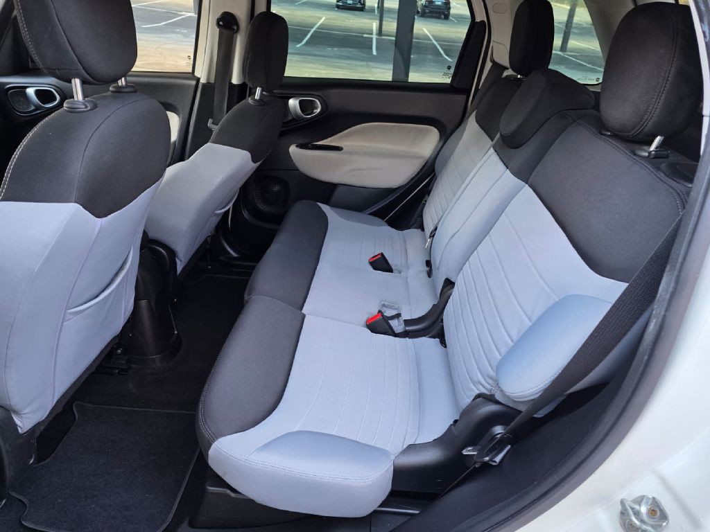 2014 FIAT 500L Image 13