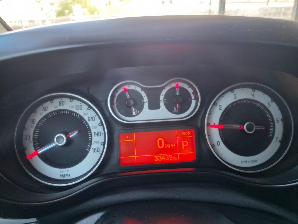 2014 FIAT 500L Image 15