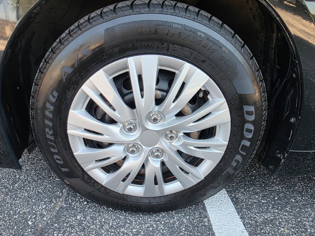 2021 Toyota Corolla Image 17