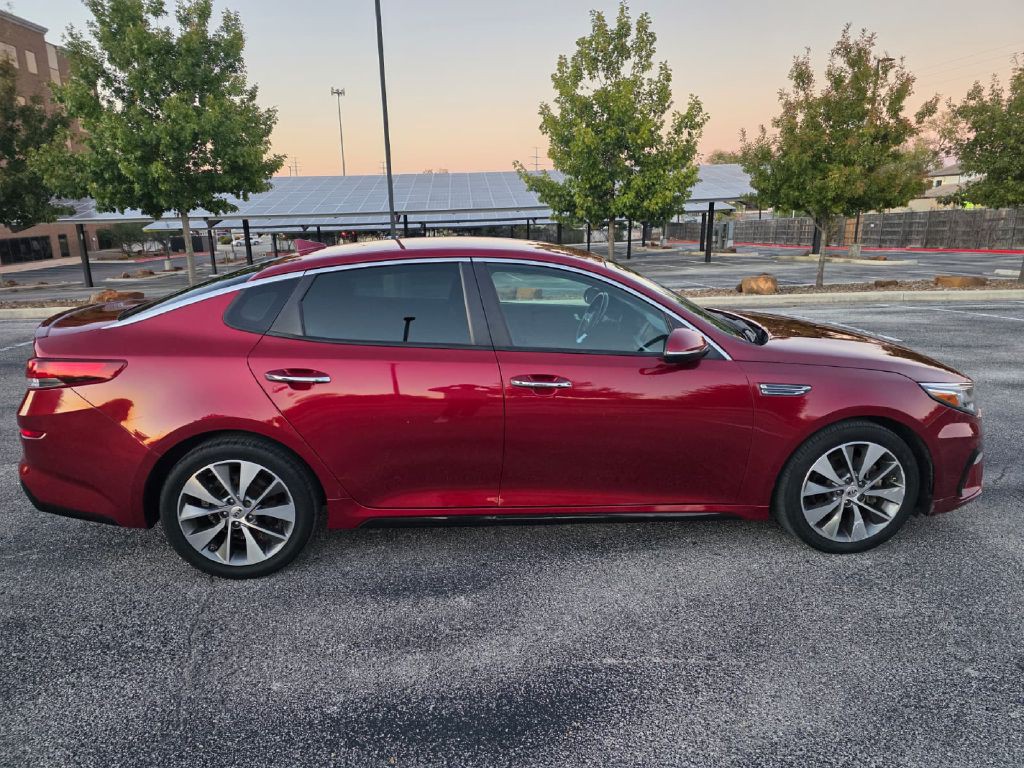 2019 Kia Optima Image 8