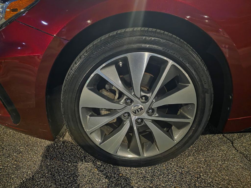 2019 Kia Optima Image 17