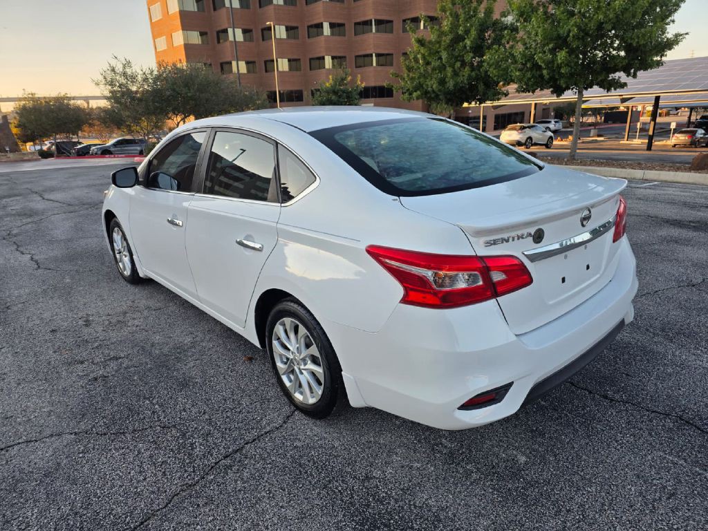 2017 Nissan Sentra Image 4