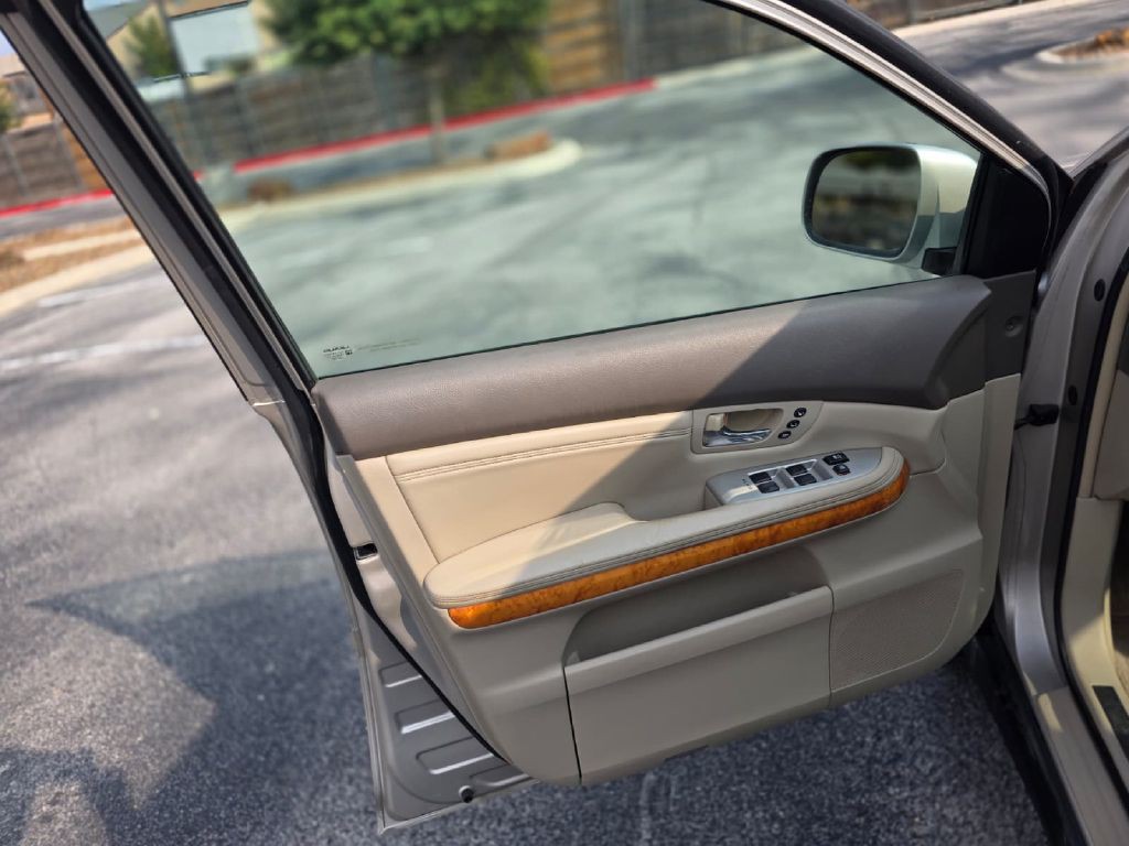 2006 Lexus RX Image 10