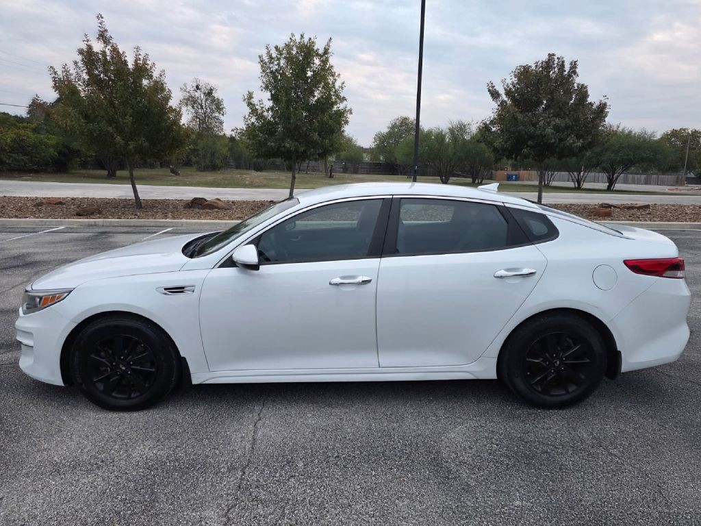 2016 Kia Optima Image 3
