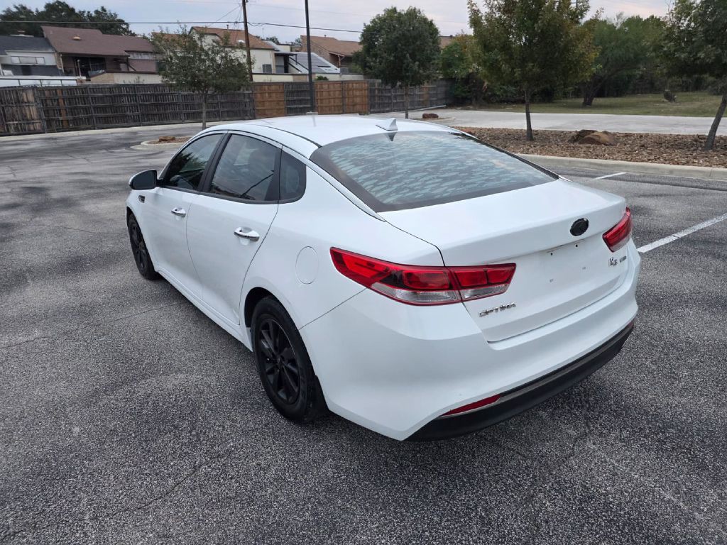 2016 Kia Optima Image 4