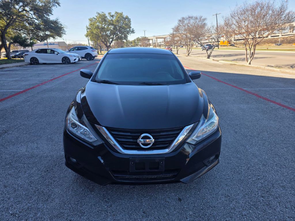 2018 Nissan Altima Image 2