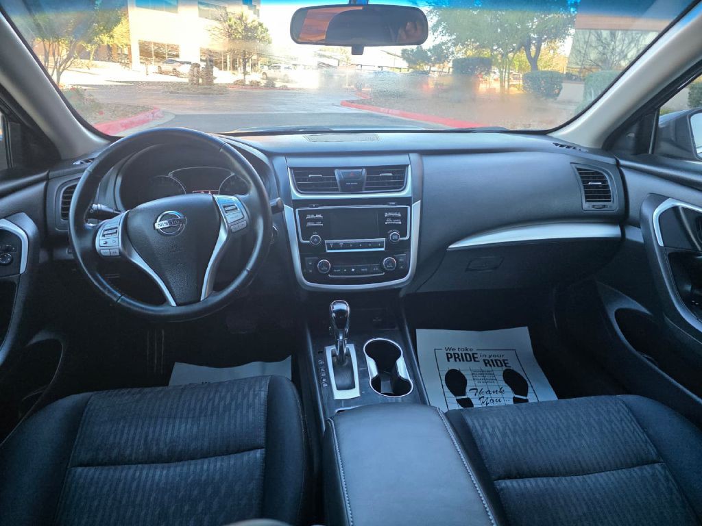 2018 Nissan Altima Image 14