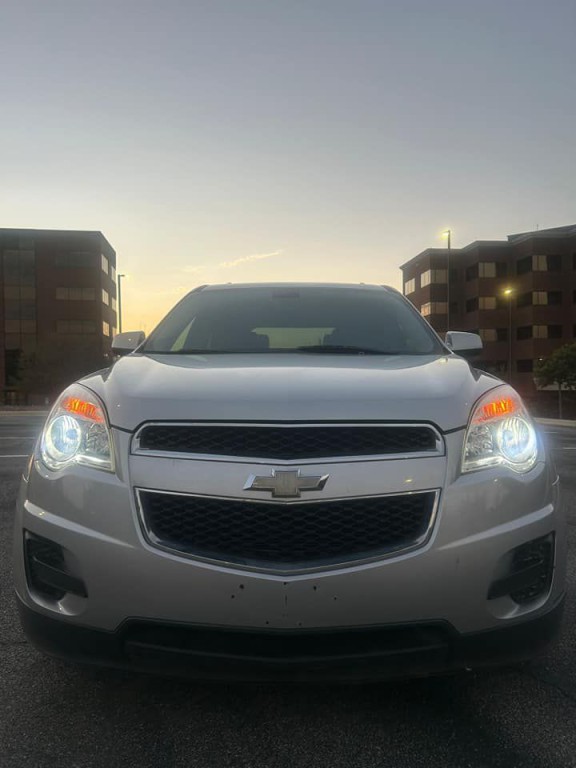 2011 Chevrolet Equinox Image 3