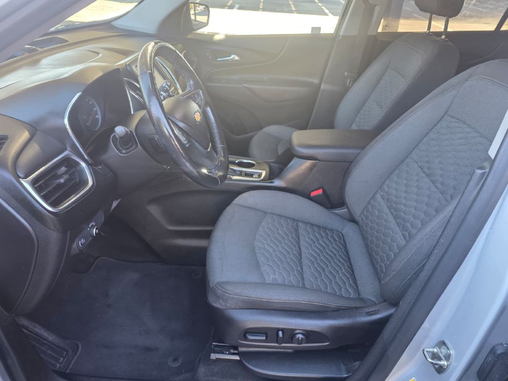 2018 Chevrolet Equinox Image 11