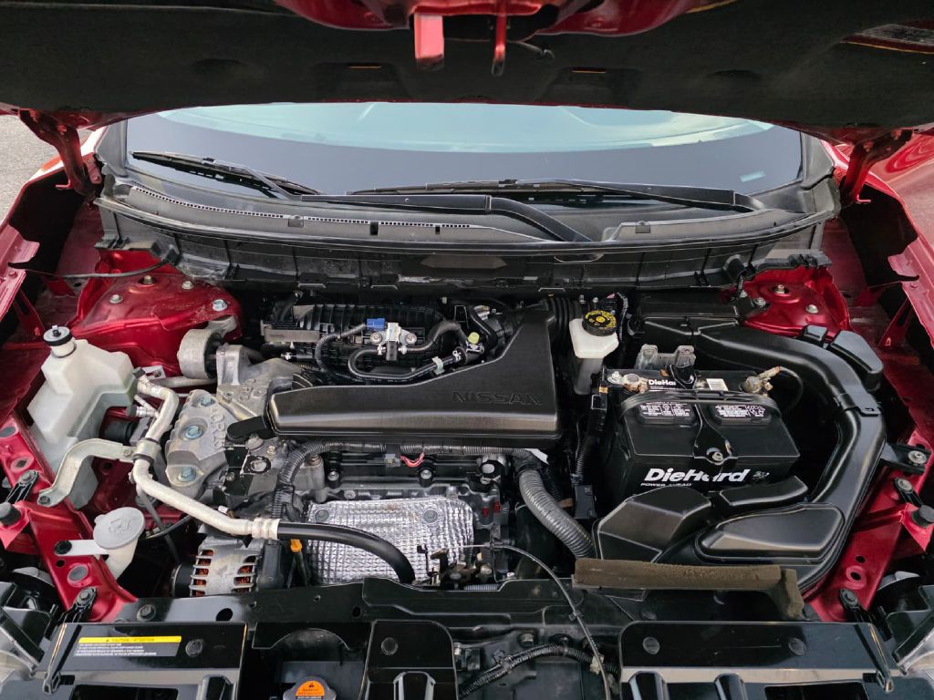 2016 Nissan Rogue Image 18