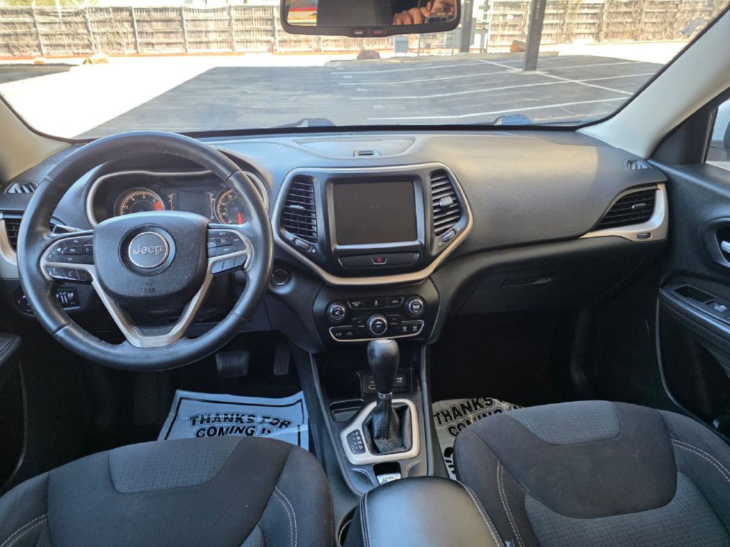 2016 Jeep Cherokee Image 14