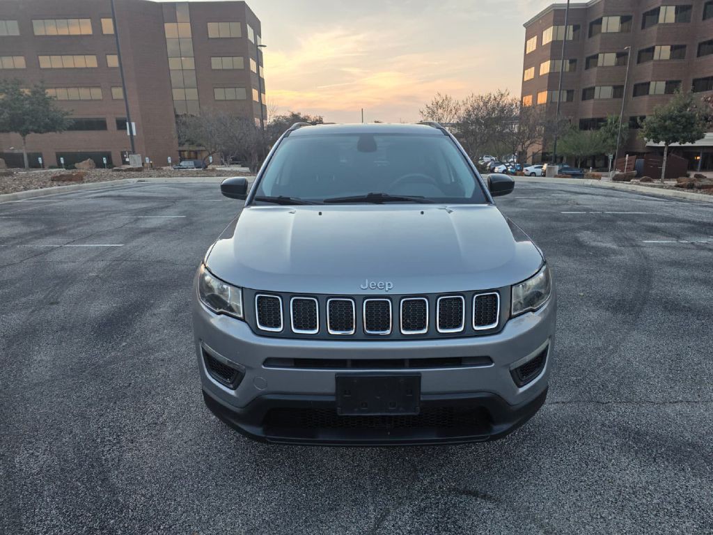 2018 Jeep Compass Image 2