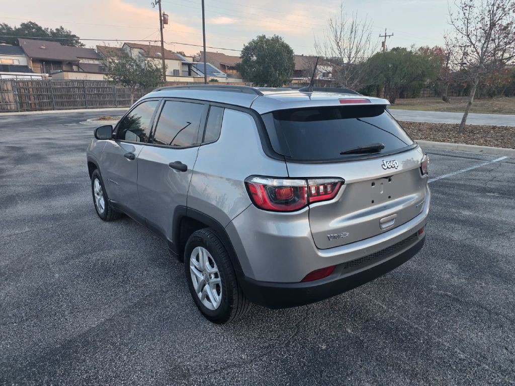 2018 Jeep Compass Image 4