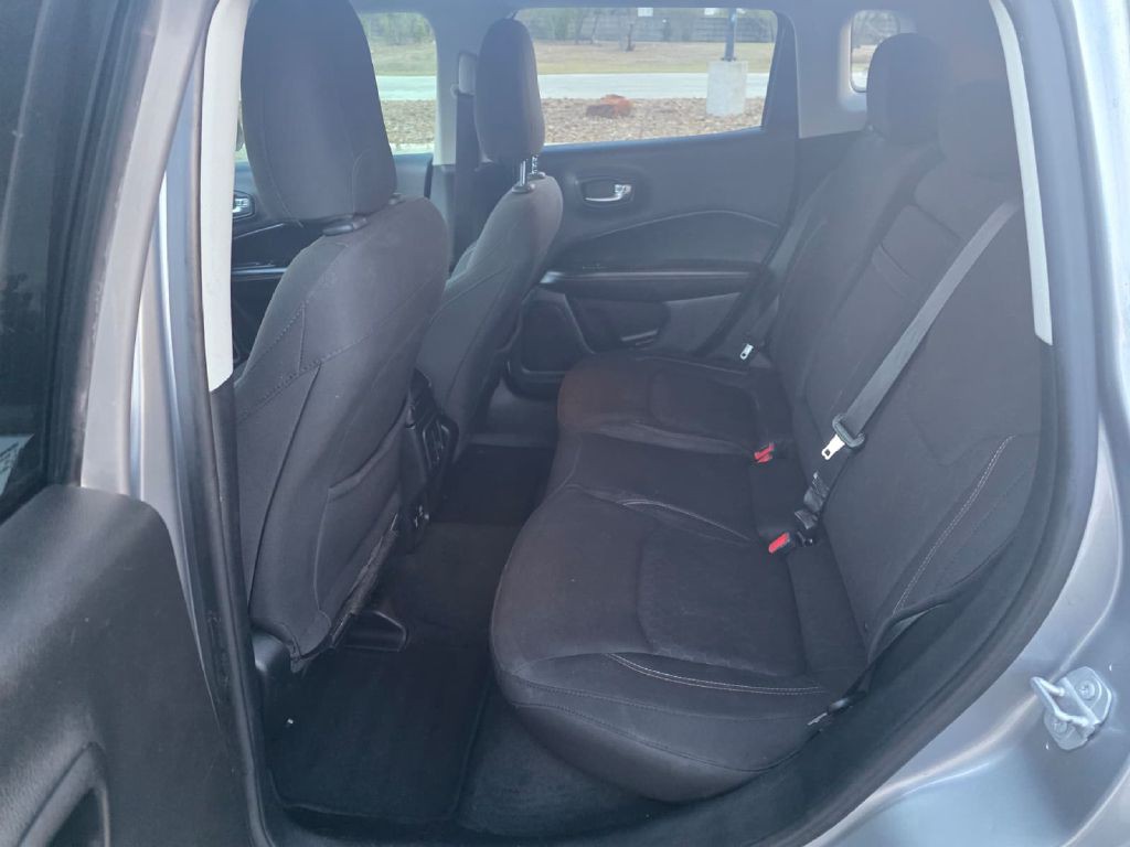 2018 Jeep Compass Image 13