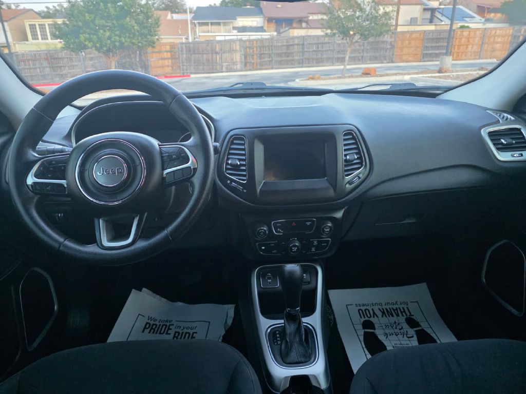 2018 Jeep Compass Image 14