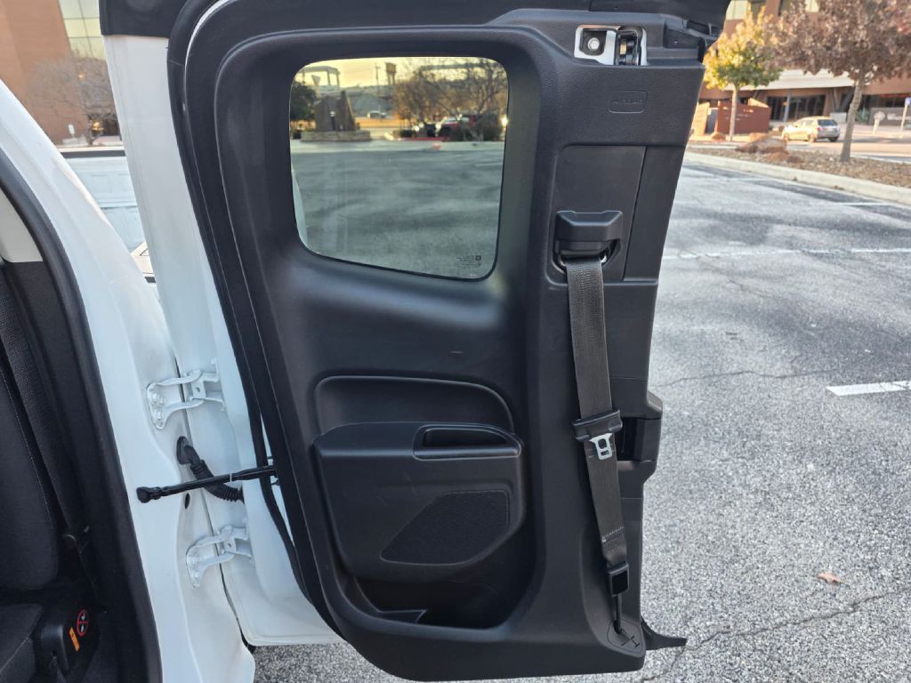 2021 Chevrolet Colorado Image 12