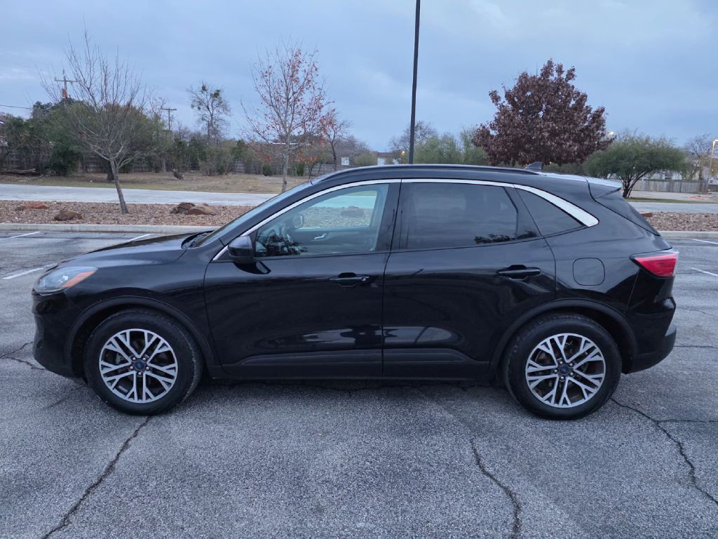 2020 Ford Escape Image 3